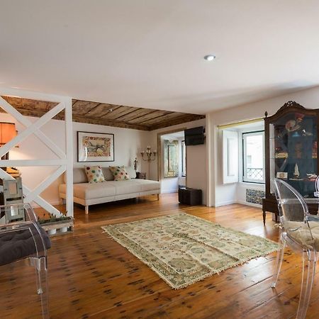 Charming Apartment Travessa Do Alcaide Lisboa Extérieur photo