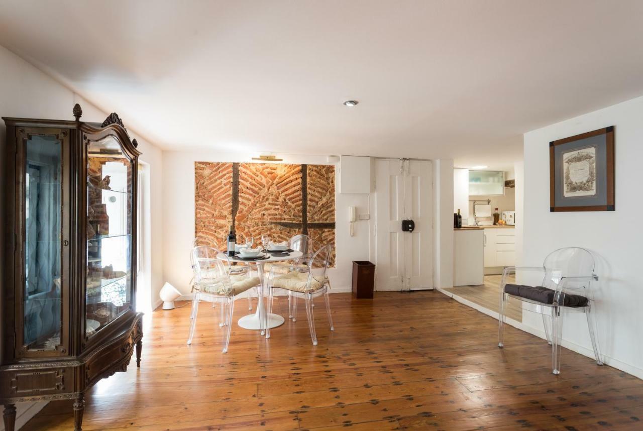 Charming Apartment Travessa Do Alcaide Lisboa Extérieur photo