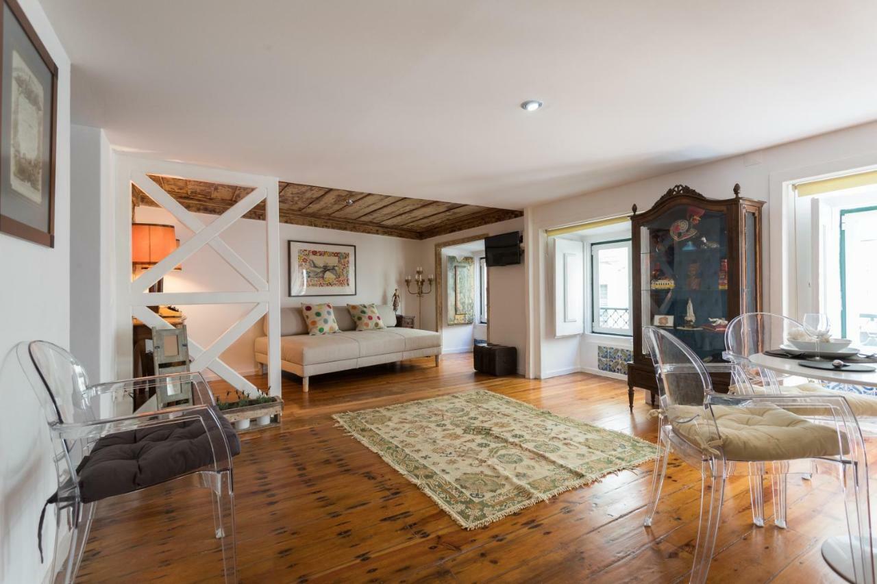 Charming Apartment Travessa Do Alcaide Lisboa Extérieur photo